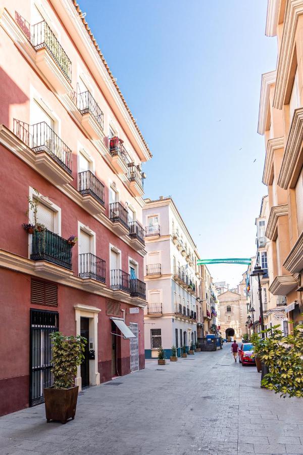 Malaga Center Flat. City Center Train Station Exterior photo